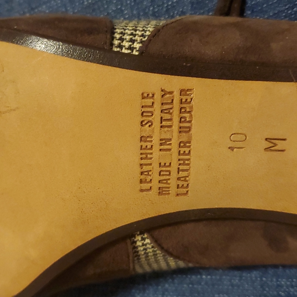 Shoe - Picture 10 of 10